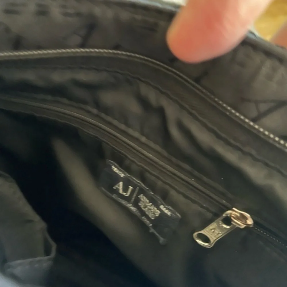 Armani Jeans Men's Black Logo Print Stash Messenger Bag